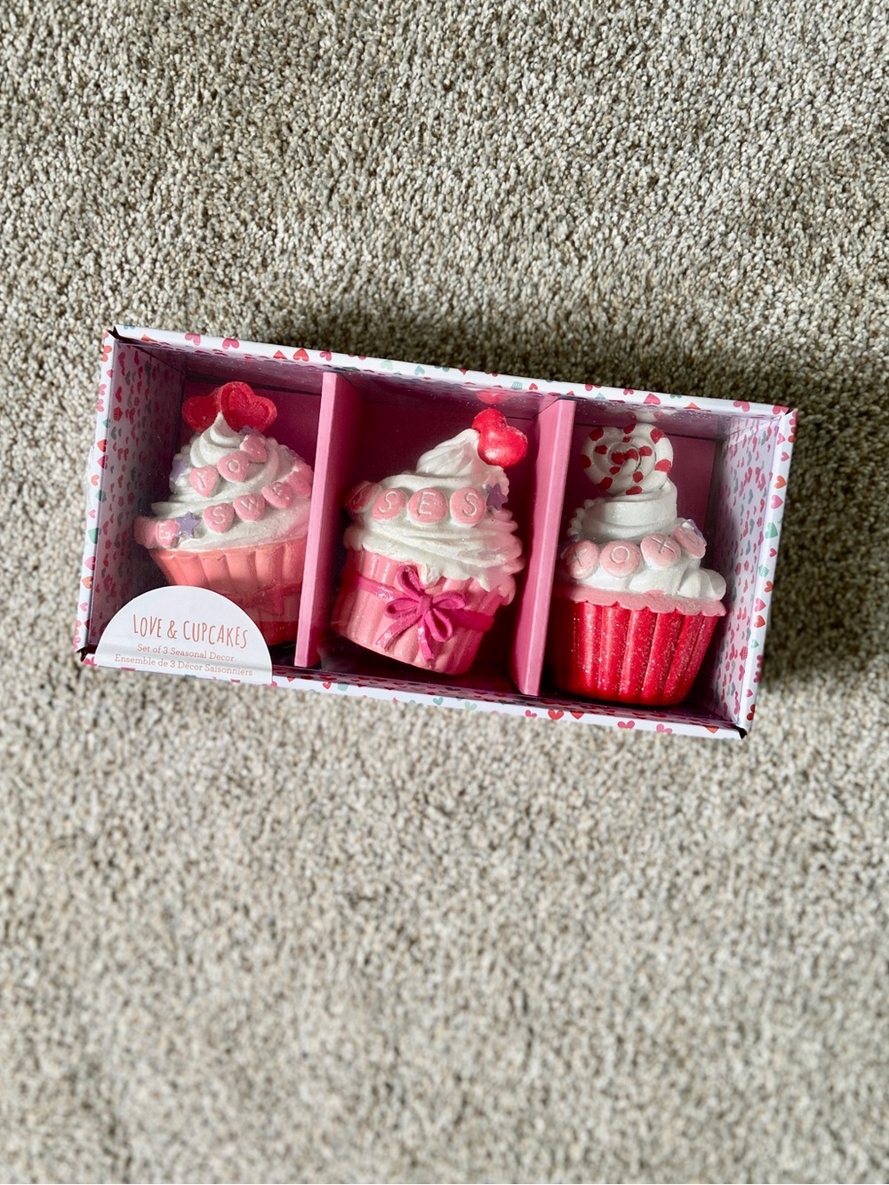NWT Love & Cupcakes Valentines Faux Cupcakes Set of 3 - Picture 6 of 11